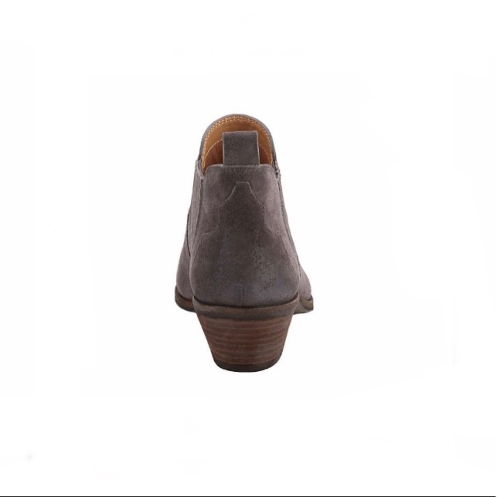G.H. Bass & Co. | Naomi Suede Bootie - Picture 3 of 8